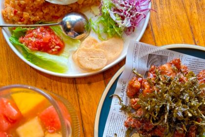 酤居湖景音乐餐吧(安宁店)