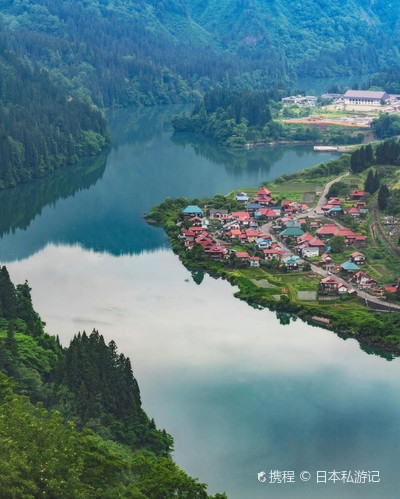 福島・金山町の大志集落は、まるでスイスやオーストリアのハルシ