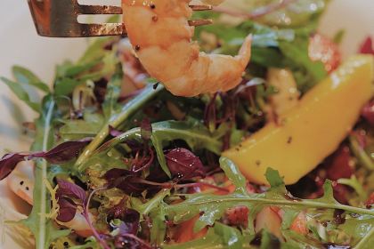 19 CITY CENTRAL休閒西餐（華貿店）