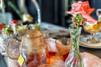 Flaky clouds ART CONCEPT RESTAURANT