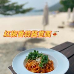 Bathers at Cheung Sha Beach User Photo