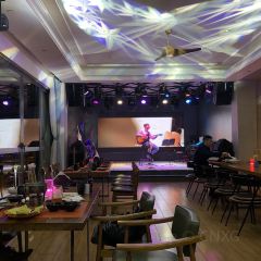 半山音乐餐厅(抚仙湖太阳山小镇店) User Photo