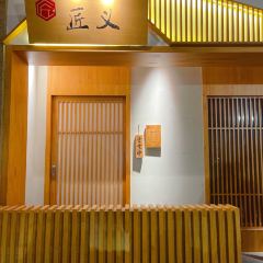 JIANG YI User Photo