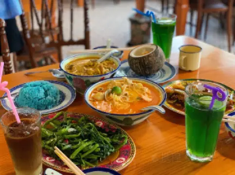 Nyonya Kebaya-A taste of Malaysia