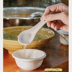 陆宣亦·黔山羊莊張用戶圖片