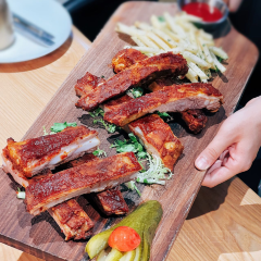 GebruWURST xiangchangxiongdi·deguoxiangchangpijiucanba (longhu u cheng) User Photo