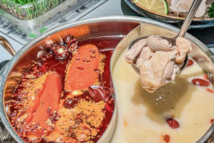 好彩猪肚鸡(中原万达店)