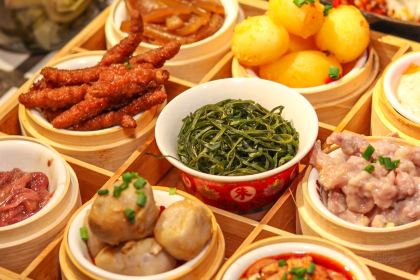 ZHU GUANG YU HOT POT