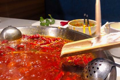 良品哺哺匠心火锅(贡井店)