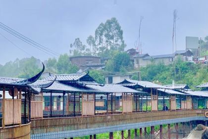 龙安小渔村(北流店)