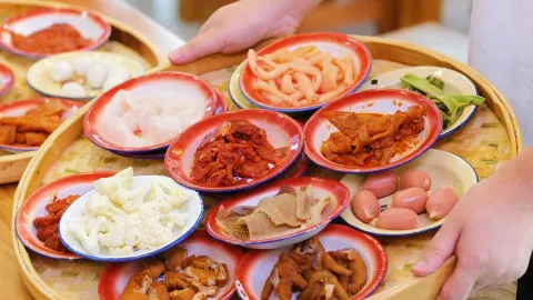 HONG DOU FAN ZHUANG in Dehui