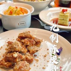 ALL GOOD IS HERE 여행 사진