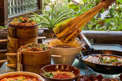 牛轰轰跷脚牛肉(百年传承店)