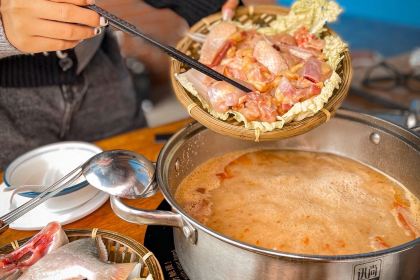 老窄巷糟粕醋火锅·后安粉(神州半岛店)