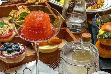 铃兰咖啡西餐·酒吧(水岸名居店)