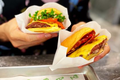 Shake Shack First National Building - Downtown Detroit