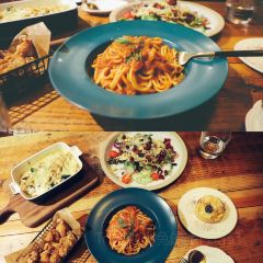 阁楼咖啡书吧茶餐厅 User Photo