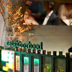 Neighborhood 여행 사진