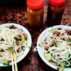 Zhengzongbaoluofendian User Photo
