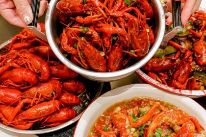 四毛龙虾(世欧店)