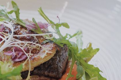 19 CITY CENTRAL休閒西餐（華貿店）