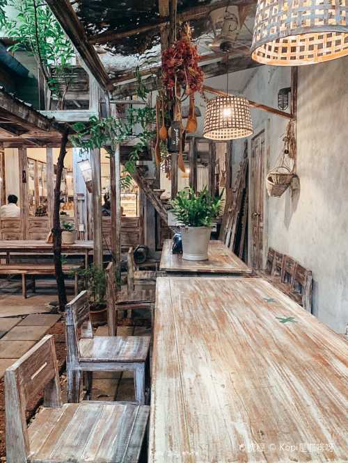 Wood Cafe