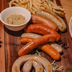 GebruWURST xiangchangxiongdi·deguoxiangchangpijiucanba (longhu u cheng) User Photo