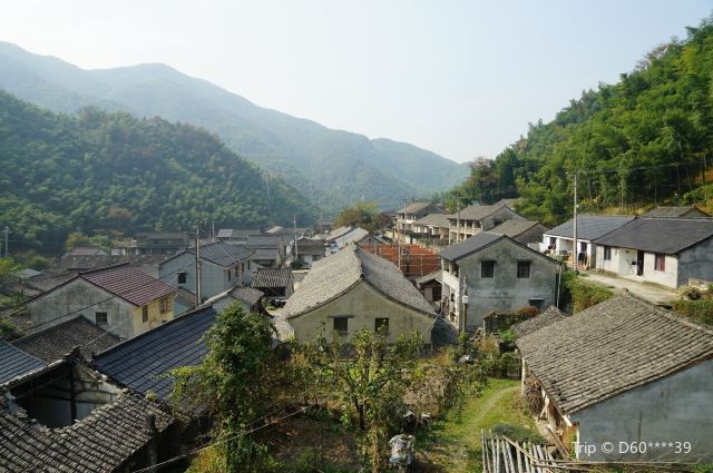 冠佩村