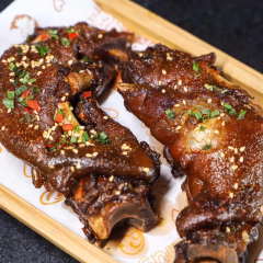 TianYuan FeiNiu Fu (YangZiJiang Road) 여행 사진
