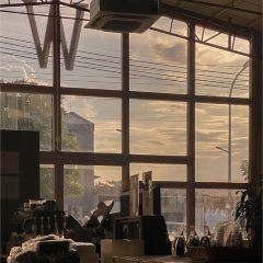 EASY·W咖啡工坊(爱民路店) User Photo