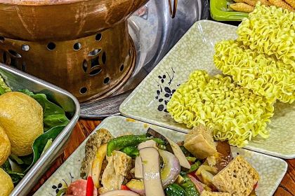 小V家秘制火锅鸡(龙湖总店)