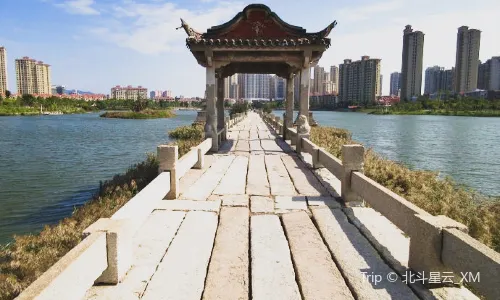 Anping Qiao