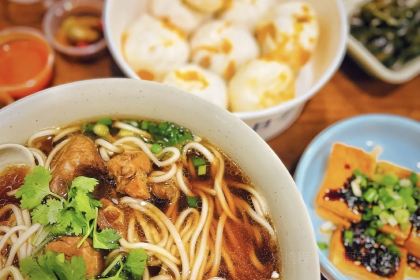 JIN MAI XIANG MA LA TANG YI ZHONG DIAN