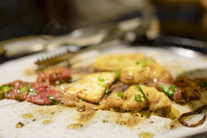 酒拾烤肉(逸臣中央店)