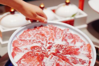 味舵主重庆火锅(青果路店)