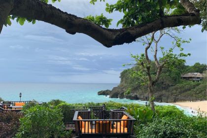 SIRENA SEAFOOD RESTAURANT & CLIFFTOP BAR