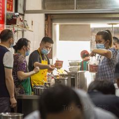 Zhongshanniuroufeichangfen Noodle House User Photo