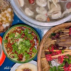 马路边边(云景店) User Photo