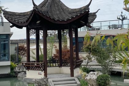 艺宿里民宿酒店(新津斑竹林公园店)·农博·艺宿里餐厅