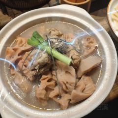 帅巴人舅母子腊蹄民俗村 User Photo