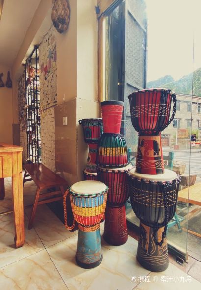 Dao Cheng A Bite of Bacon pigs feet soup pot