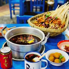 马路边边(云景店) User Photo