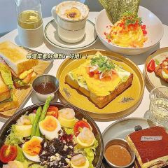 两点钟·烘焙·早午餐 Doppio'clock Bakery&Brunch(苏宁广场店) User Photo