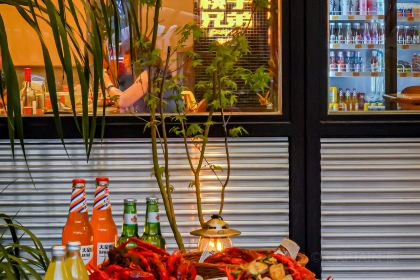 Zhu Shi Kuai Zi Xiong Di·Jing Pin Long Xia·Shao Kao(Yu Dao Jie Zong Dian)