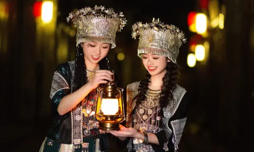 Miao Costume Experiences in Fenghuang