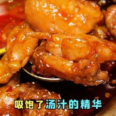 巴四老城区炭火蛙锅(国际车城店) User Photo