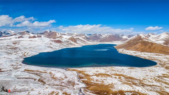 Butuo Lake