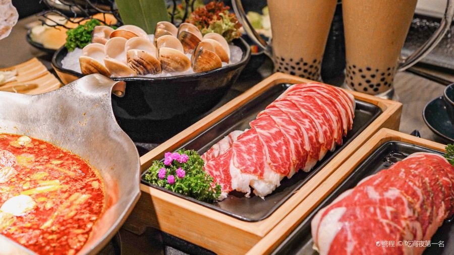 湊湊火鍋茶憩（華貿天地店）