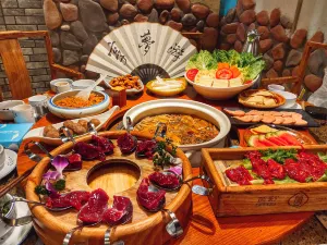 JUNCAI WILD MUSHROOM HOT POT