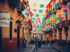 The Alley of The Kiss